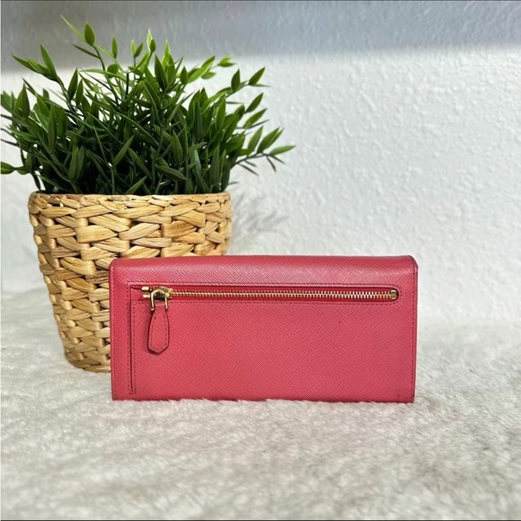 Authentic Prada wallet - Picture 3 of 7